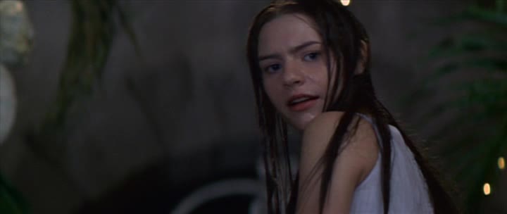 Romeo a Julie 1996 DVDRip XviD CZ sestřih Romeo a Julie se zamilují (Leonardo DiCaprio a Claire Danes).avi
