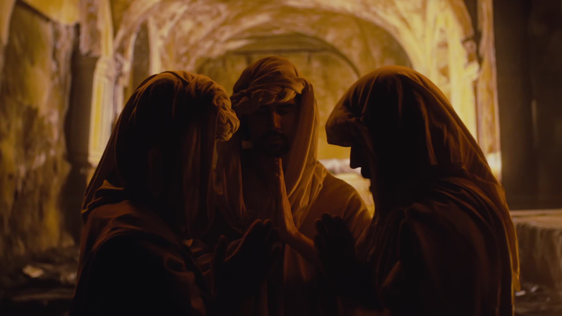 Akta z expedic S01E06 Tajemné relikvie mkv