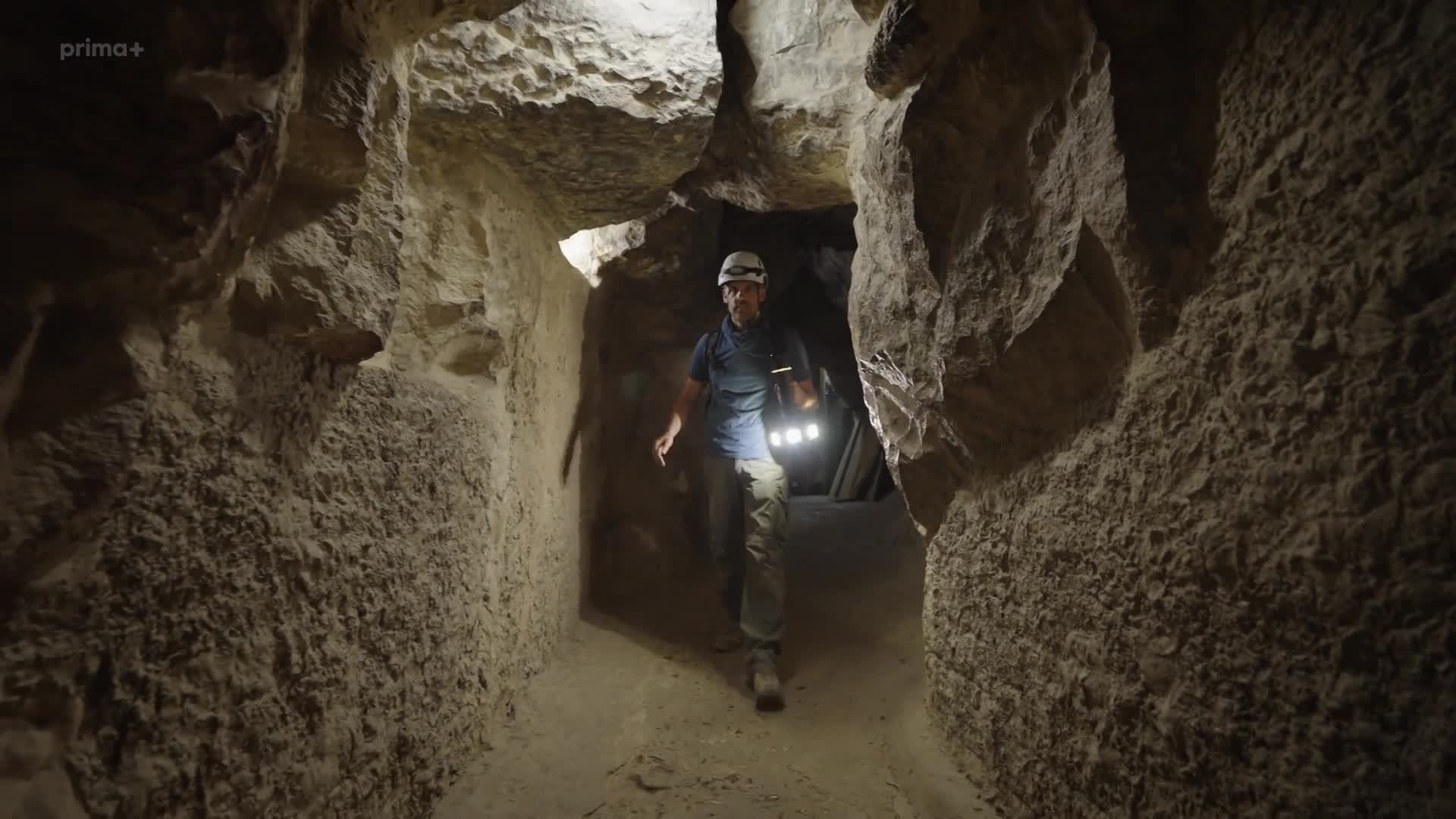 Uvnitr pyramid 3 Chufuova pyramida Tajemstvi tajnych komor (cz fr 1080p) mkv