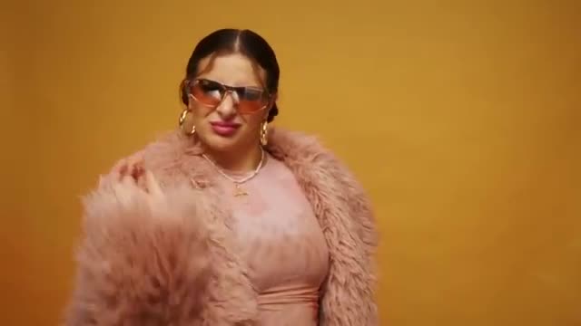 Monika Bagárová ft Natalii Modrej dým (prod by Gomezlavitta) Cover mp4