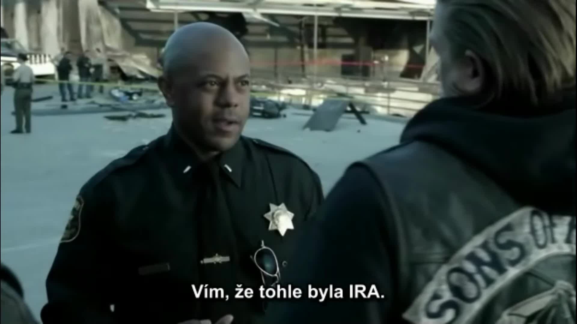 Zákon gangu (S06E06 epizóda) (Charlie Hunnam,Katey Sagal,Ron Perlman 2013 Drama Krimi Bdrip 1080p ) En dabing+cz titulky mkv