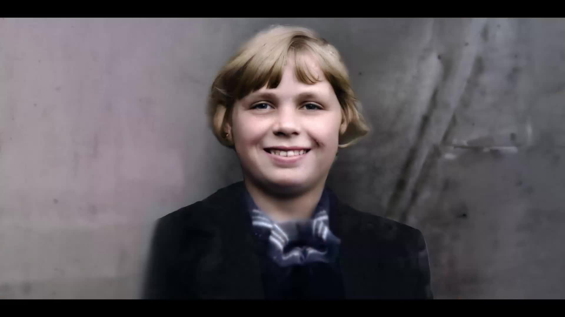 Británie a Blitz {2025} dokumentární, válečný AAC 5 1 1080p CZ dabing mkv