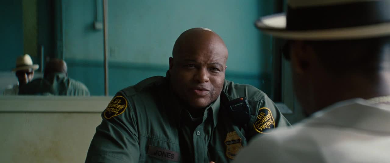 Ranaři 2 zbraně (Denzel Washington, Mark Wahlberg, Paula Patton 2013 Akční Krimi Komedie Thriller Drama Bdrip 1080p ) Cz dabing mp4