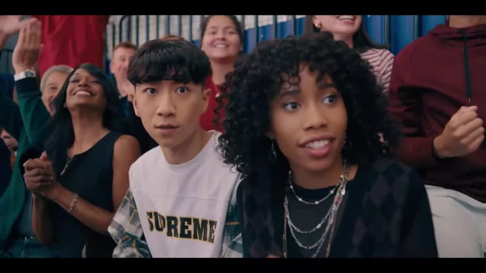 Chang dá smeč (Bloom Li, Zoe Renee, Ben Wang 2023 Drama Sportovní Rodinný Bdrip 1080p ) en+Cz+Sk dabing mp4