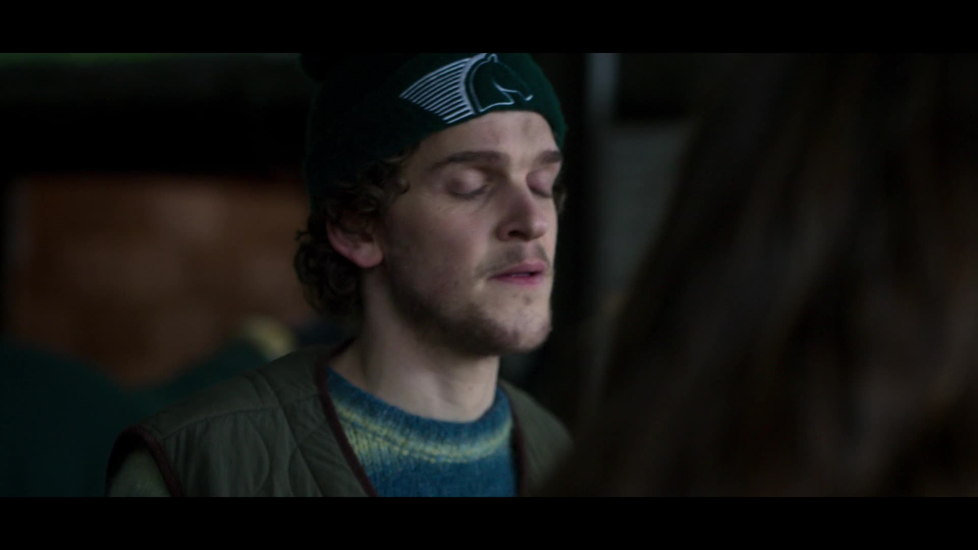 Černá holubice S01E06 Během mrazivé noci (2024) akční mysteriózní thriller czdab mkv