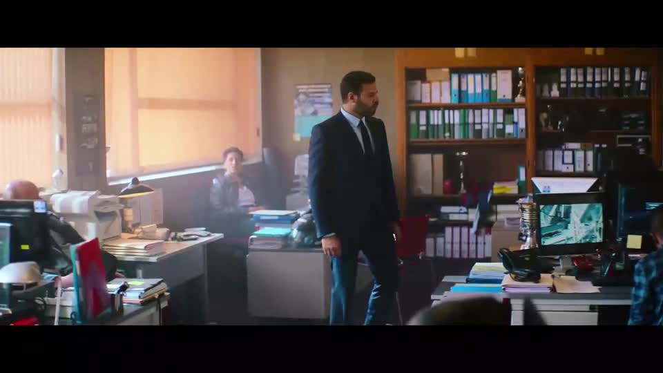 Zase nepoužitelní (Omar Sy, Laurent Lafitte, Izïa Higelin 2022 Akční Krimi Komedie Drama Bdrip 1080p ) Cz dabing mp4