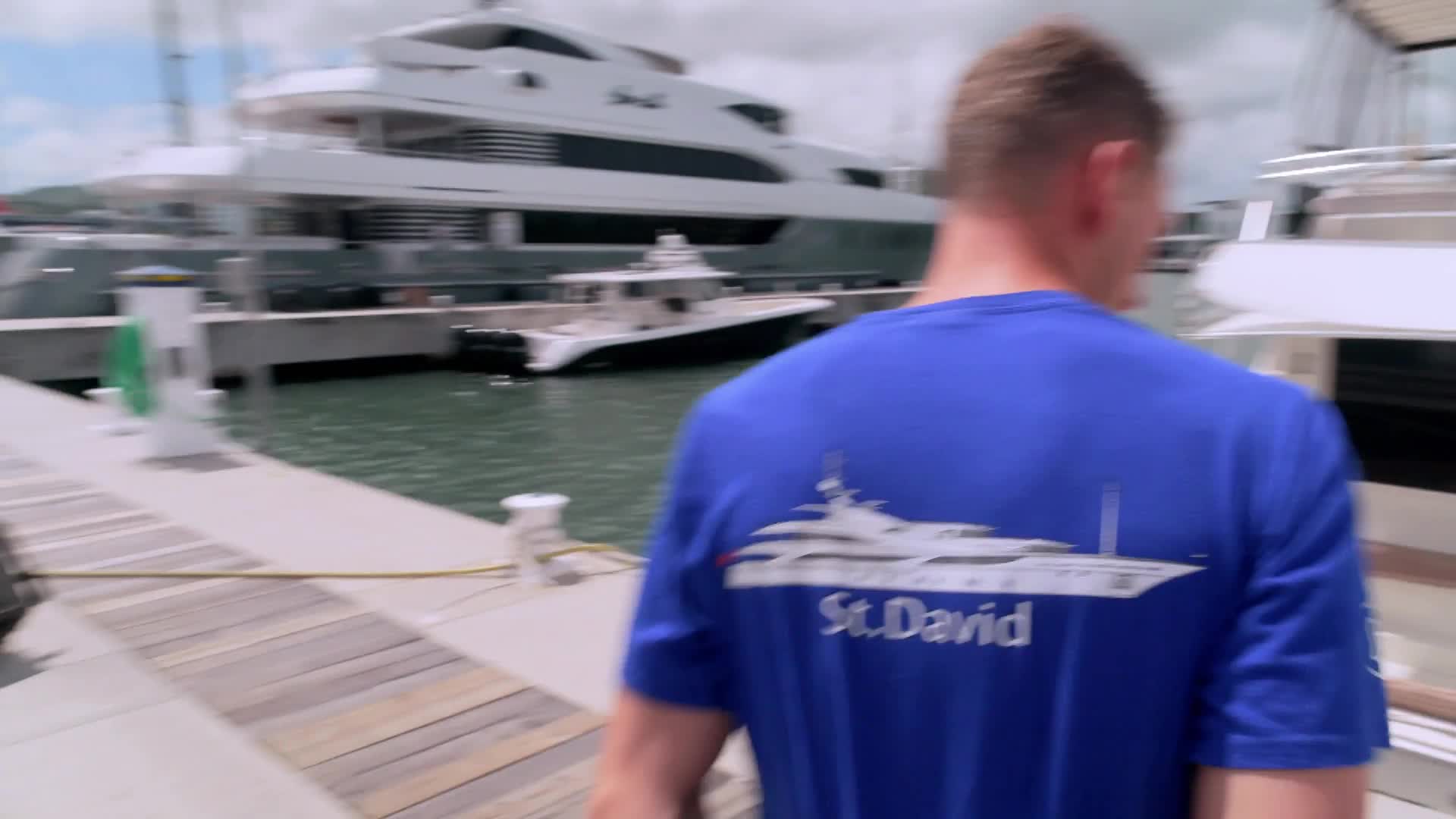 Život na jachtě S10E13 17 2022 CZ dab 1080p Další padá v prach mp4