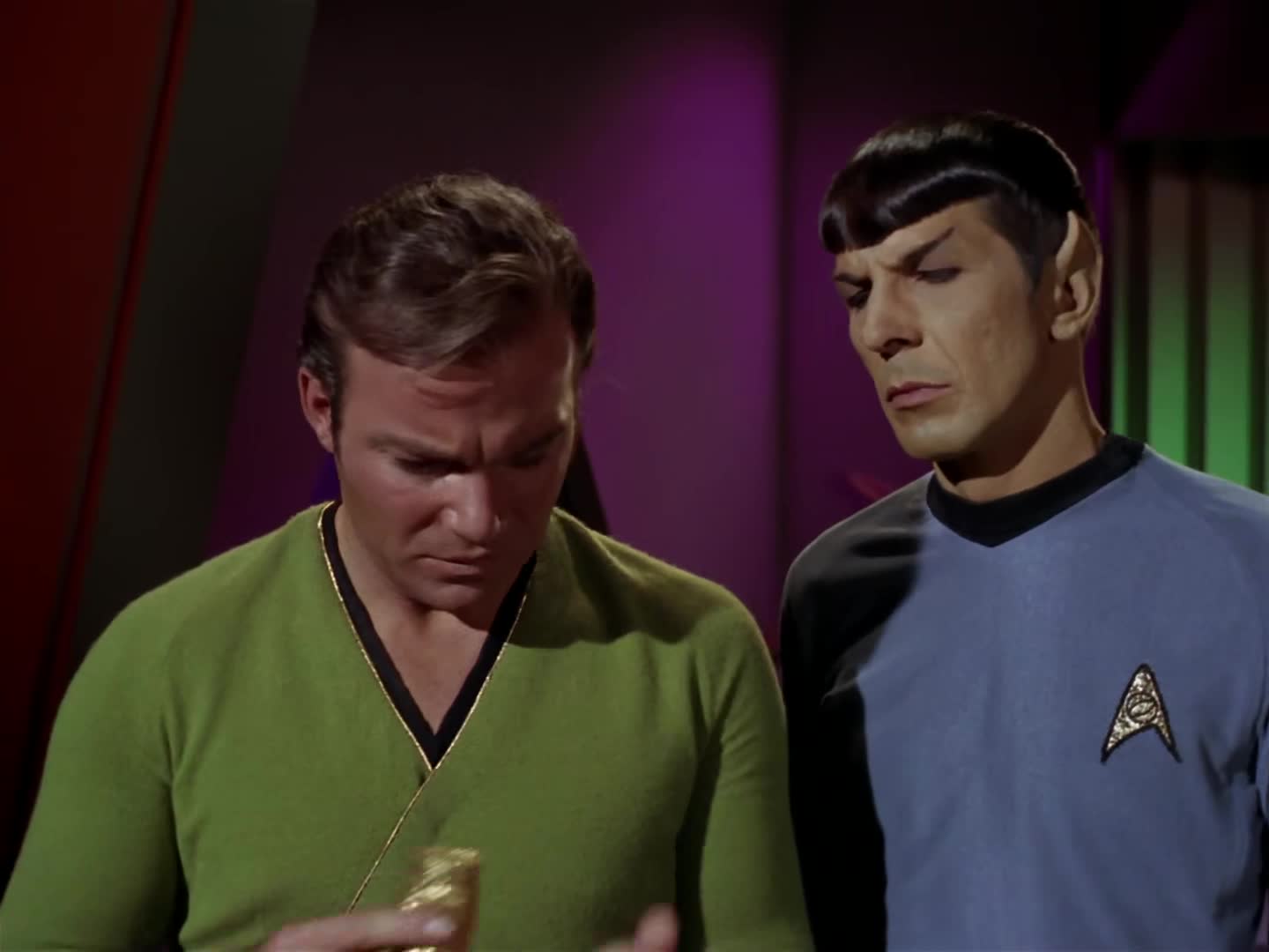 Startrek The Original Series S2E15 Trable s tribbly Cz En (The Trouble with Tribles Cz En tit) mkv