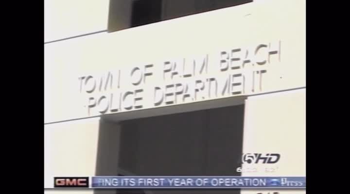 Nechutně bohatý Moc a zvrhlost Jeffreyho Epsteina E03 Ostrov (2020) dokumentární krimi cztit mp4