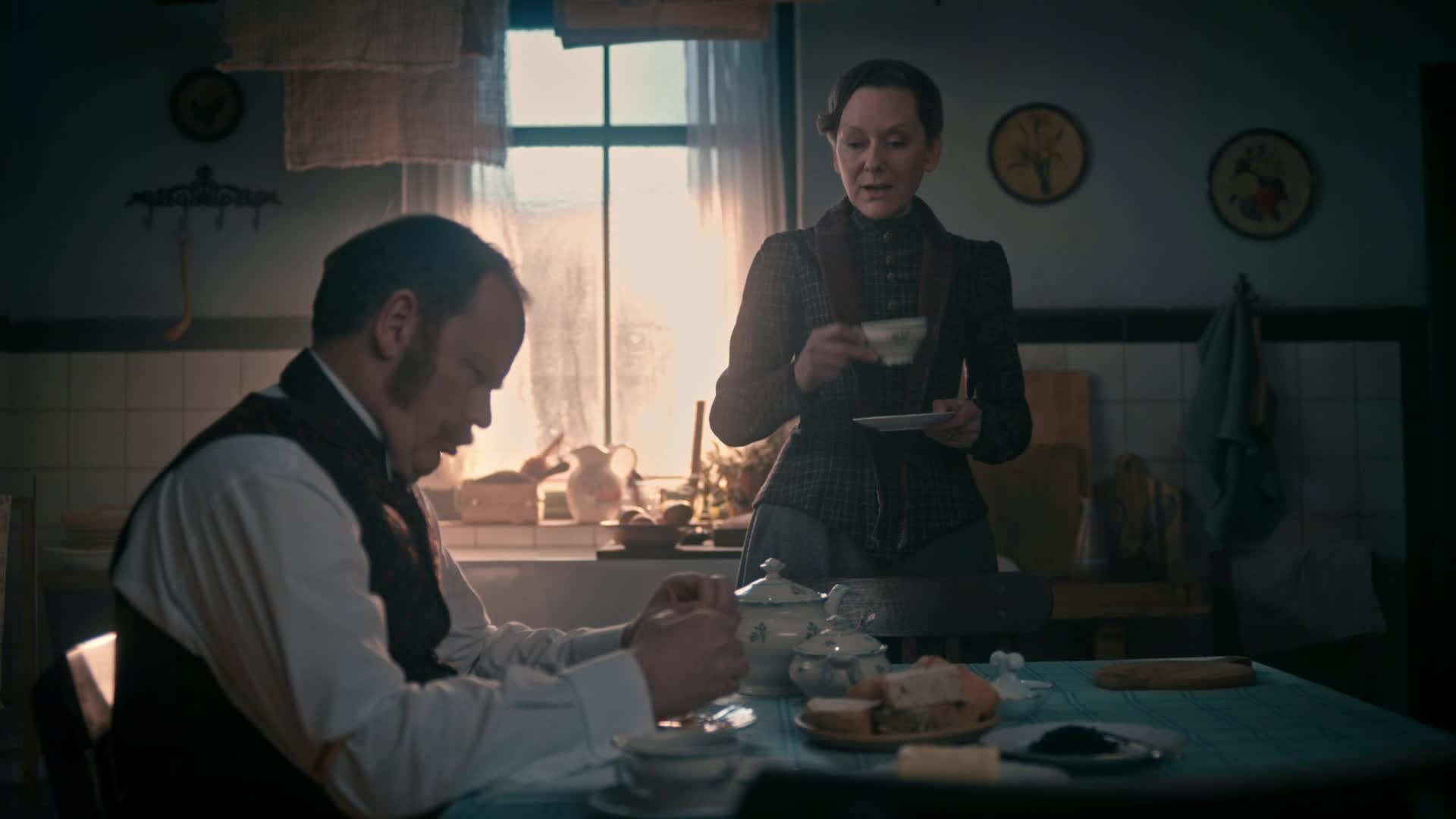 Slečna Scarletová a Vévoda S06E01 CZ dabing HD 1080p mkv