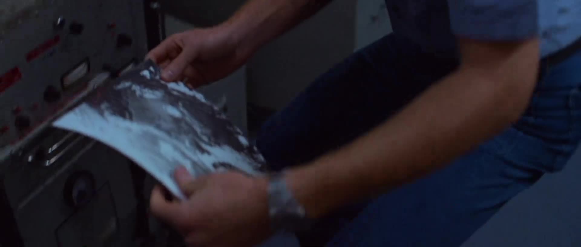 Tajemná záře nad Pacifikem1980 CZ+tit CZ mkv