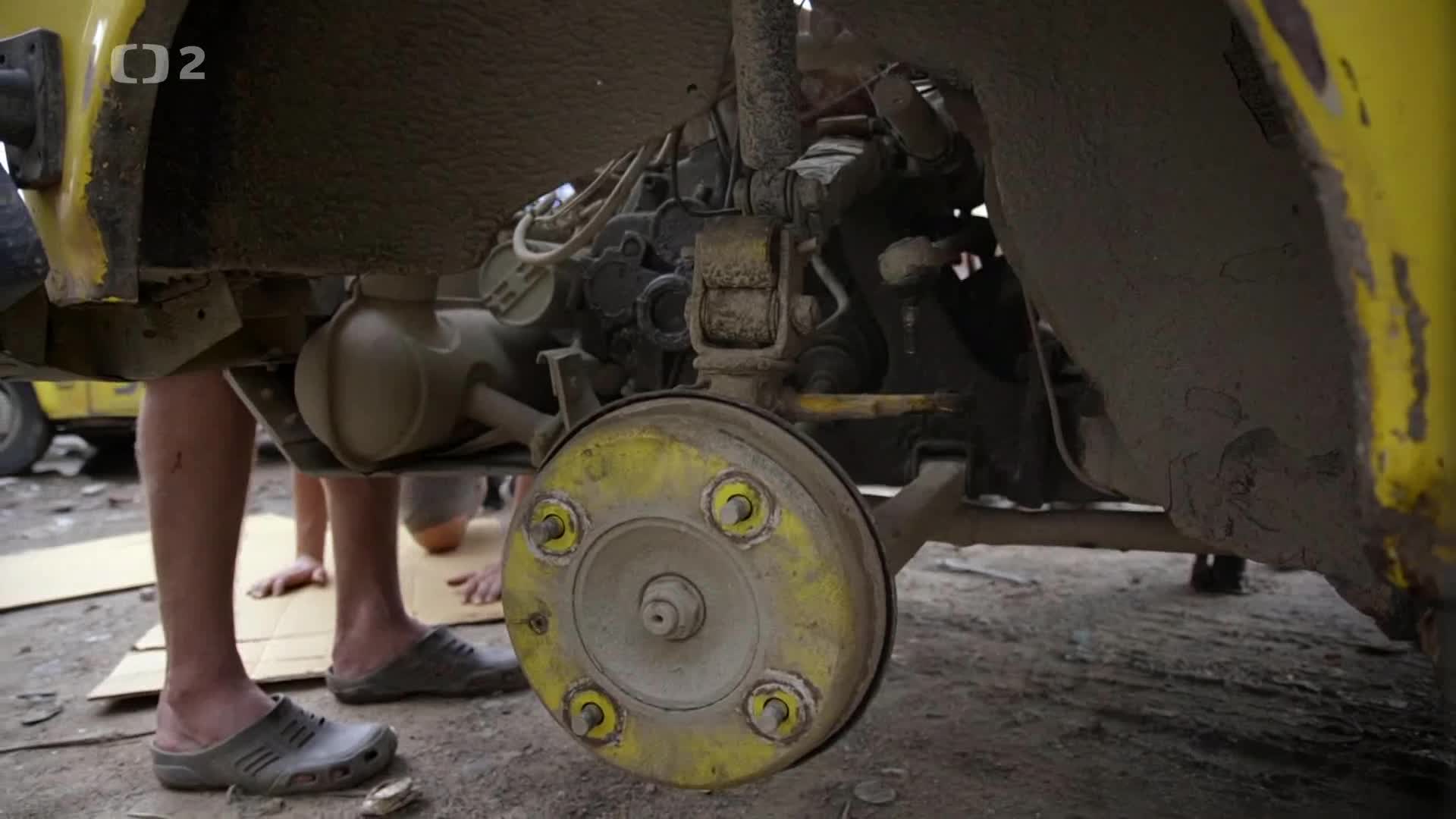 11 Trabantem z Indie až domů E11 Byrokrati, válečníci a kuchaři mp4