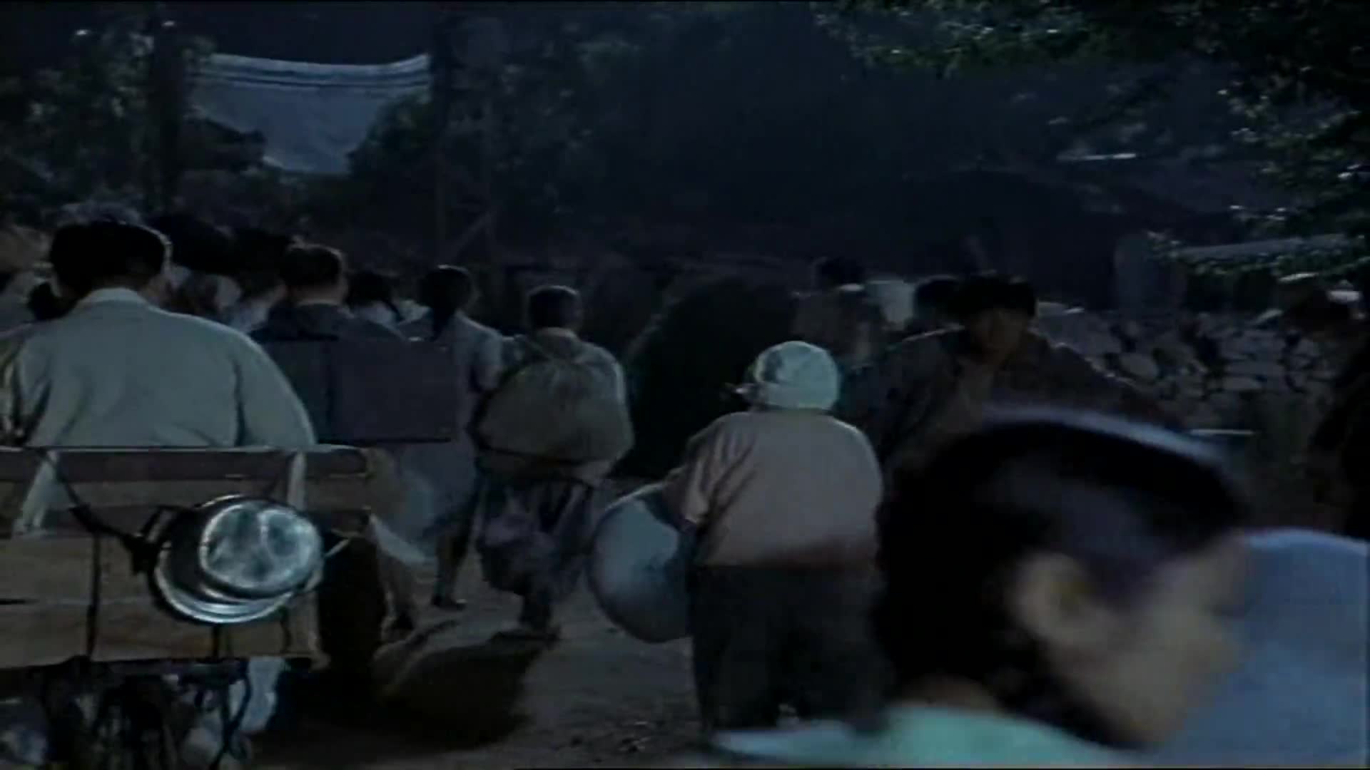 Pouta války (Dong gun Jang,Bin Won,Eun joo Lee,Hyeong jin Kong 2004 Akční Drama Válečný Bdrip 1080p ) Cz dabing mkv