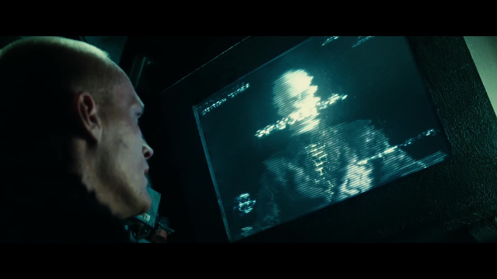 Kazatel (Paul Bettany,Cam Gigandet,Maggie Q,Karl Urban 2011 Akční Horor Thriller Sci Fi Fantasy Bdrip 1080p ) Cz dabing mkv