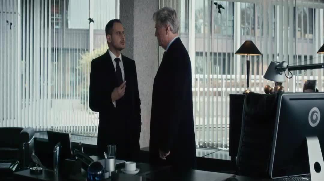 Odvrácená strana měsíce (Moritz Bleibtreu,Jürgen Prochnow,Nora von Waldstätten 2015 Thriller Bdrip 1080p ) Cz dabing avi