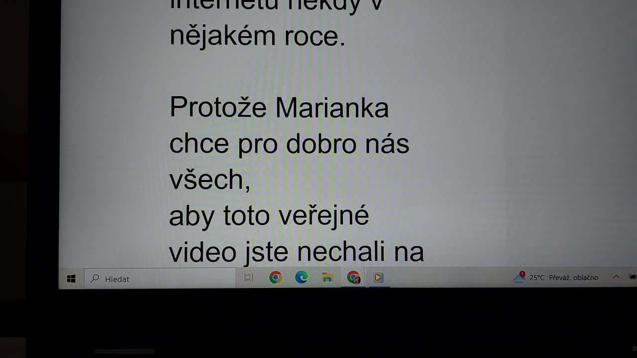 23 6 2025 princezna Marianka Mimapinková mluví s překladačem 6 mp4