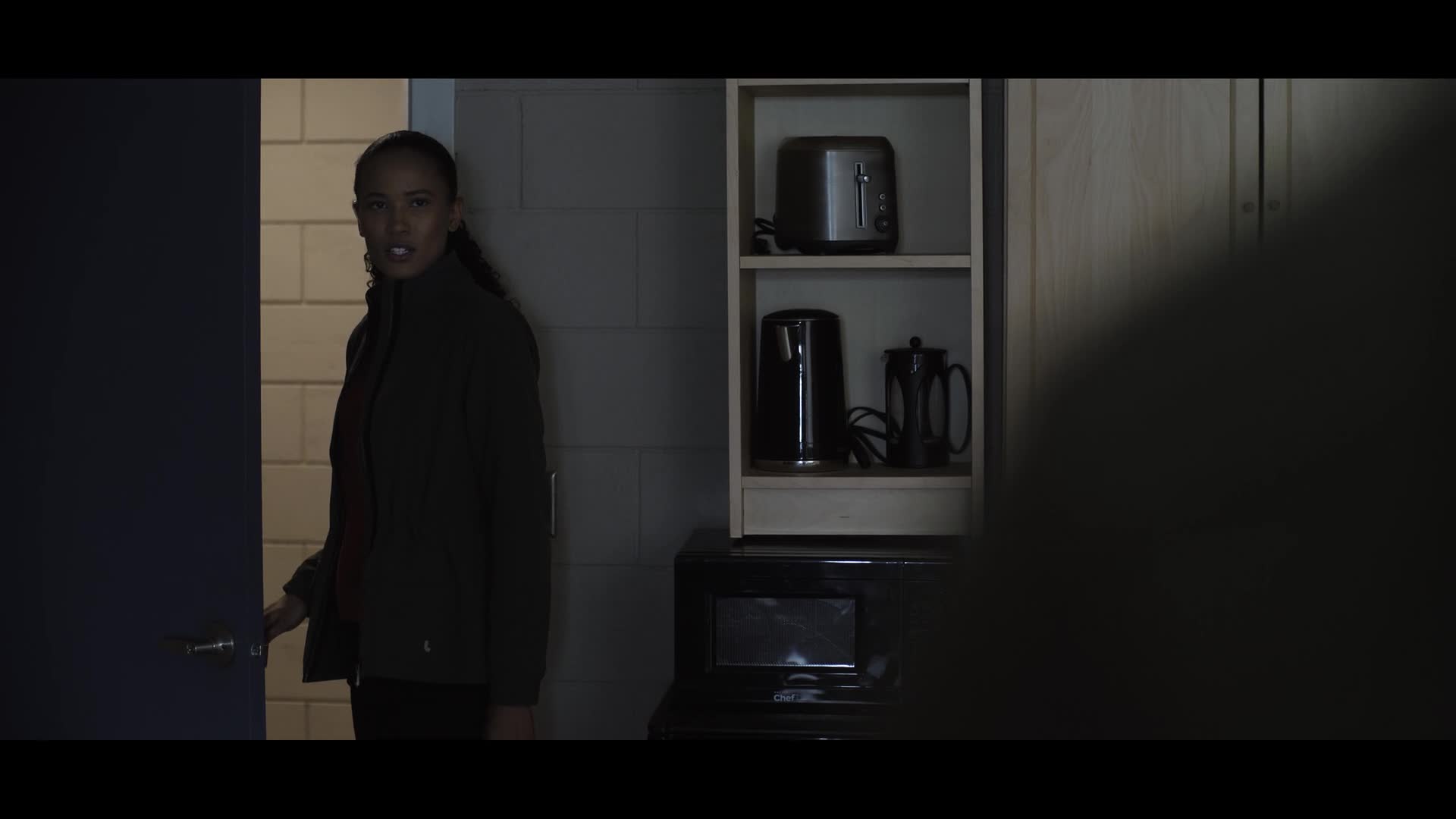 Noční agent The Night Agent S01E04 Tajemství (2023) akční thriller czdab mkv