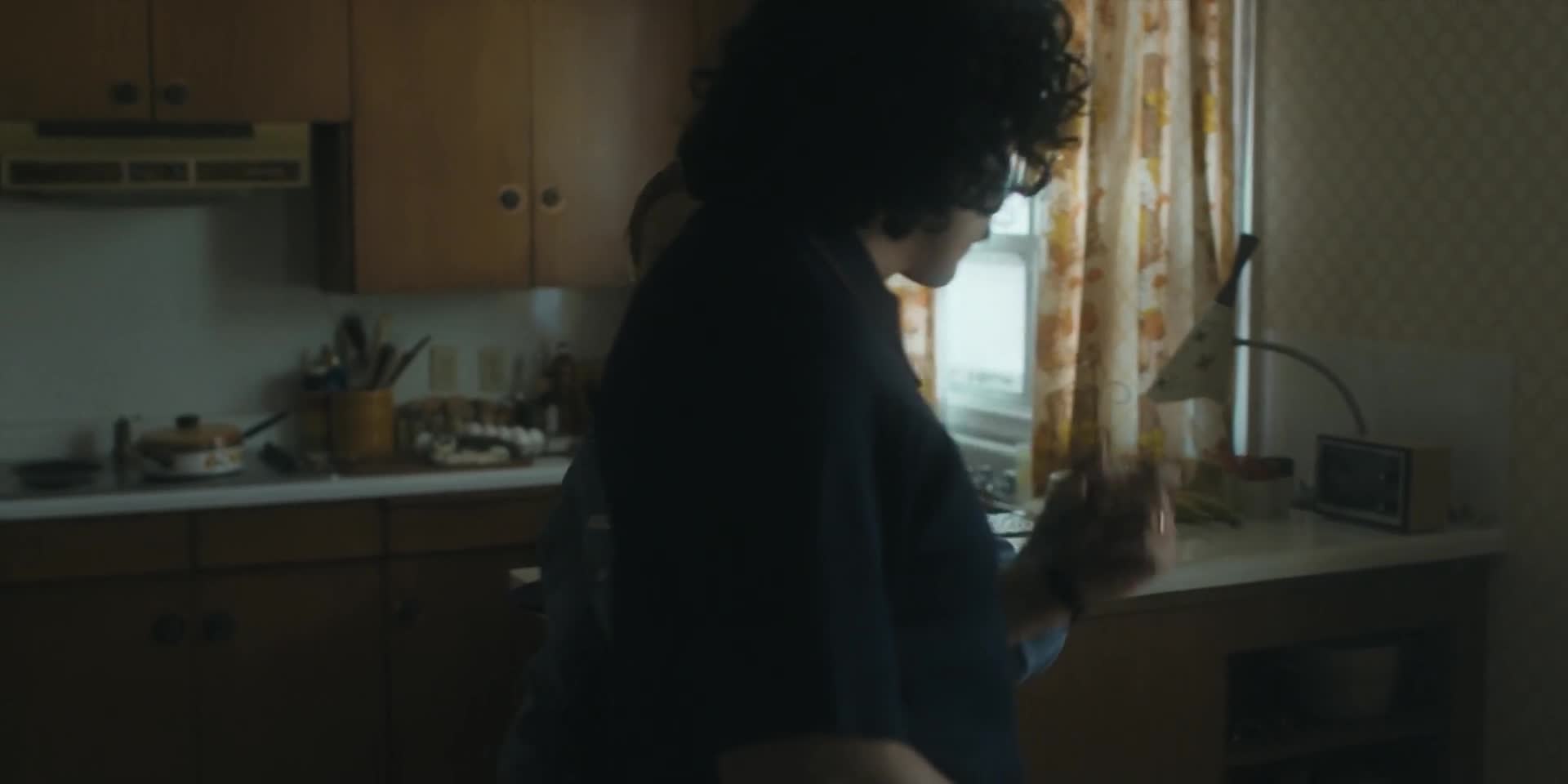 Devil in Disguise John Wayne Gacy 2025 S01E01 [ENG1080p] mp4