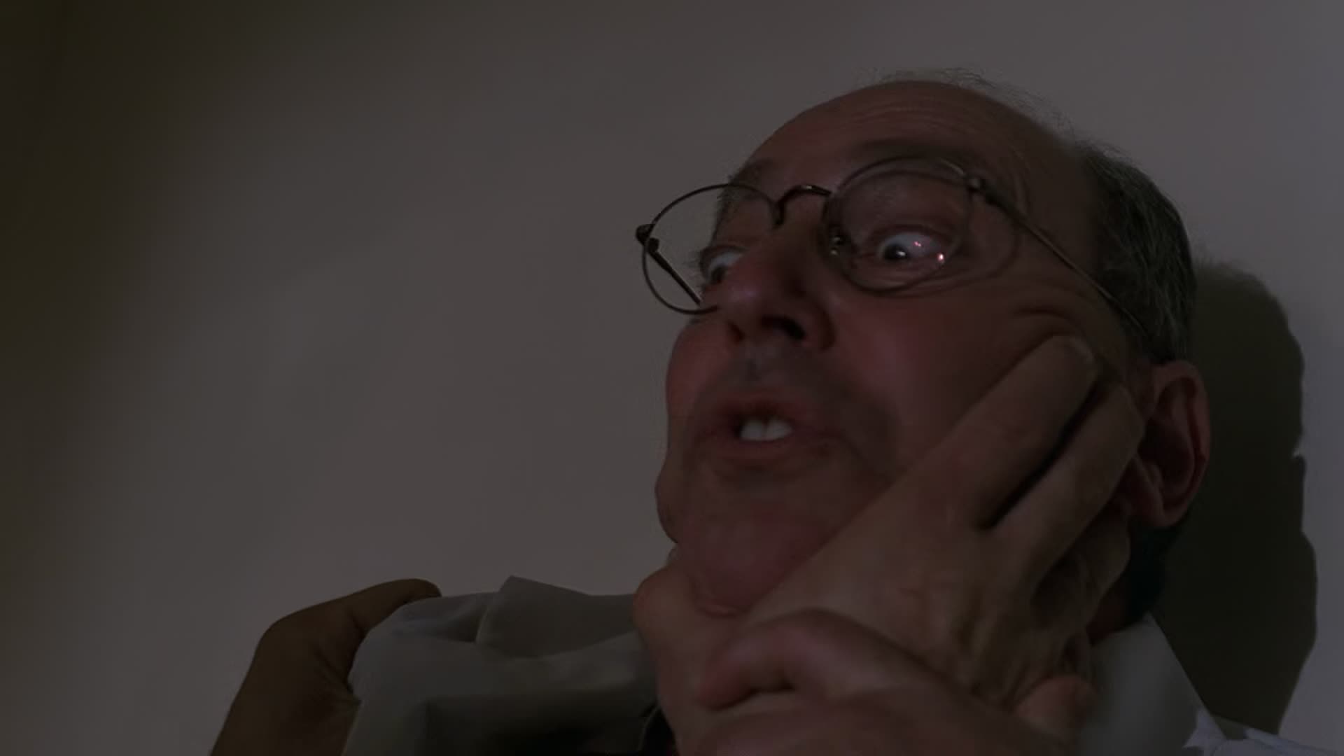 Akta X S02E16 25 1994 CZ dab Kolonie mkv