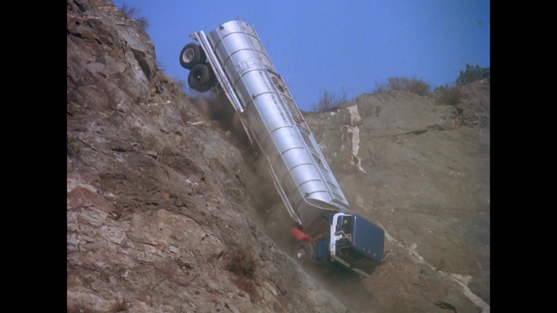 Knight Rider S03E19 22 1984 CZ dab 1080p Smrt v kamionu mp4