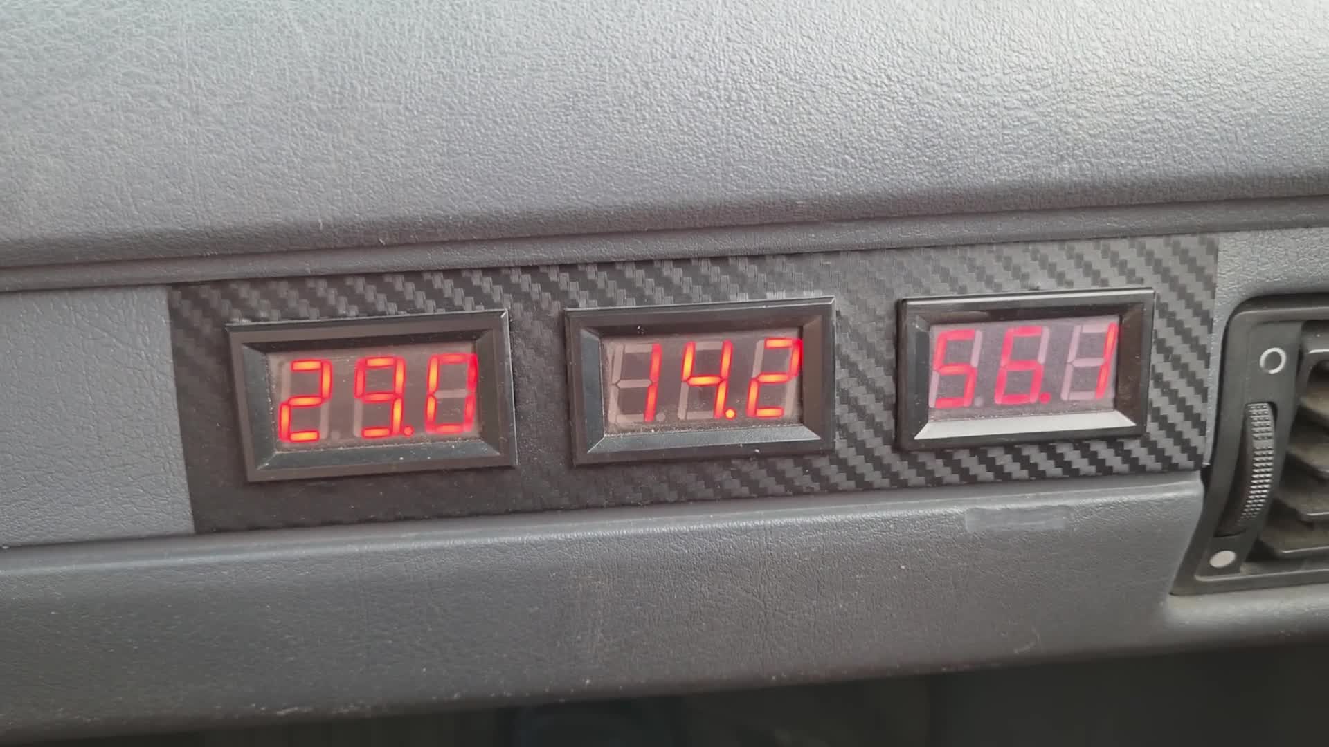 Nadoraz DEATH VALLEY S02E15 30 2025 SK dab 1080p Náročná cesta Feliciou na najvyššiu prístupnú horu Ameriky mp4