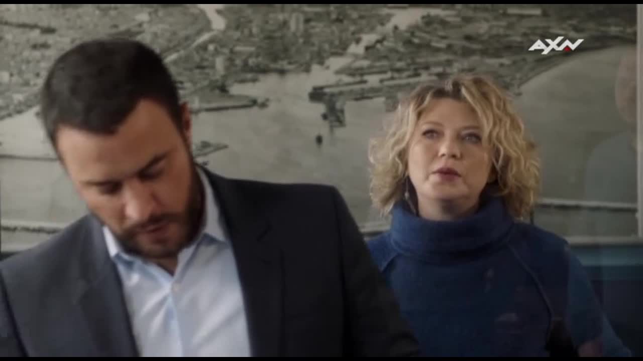 Policajtka Barbie S10E06 Nechval dne před večerem CZ mp4