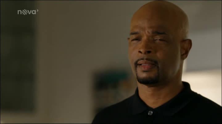 Smrtonosná zbraň S02E07 Sledování ptáků avi