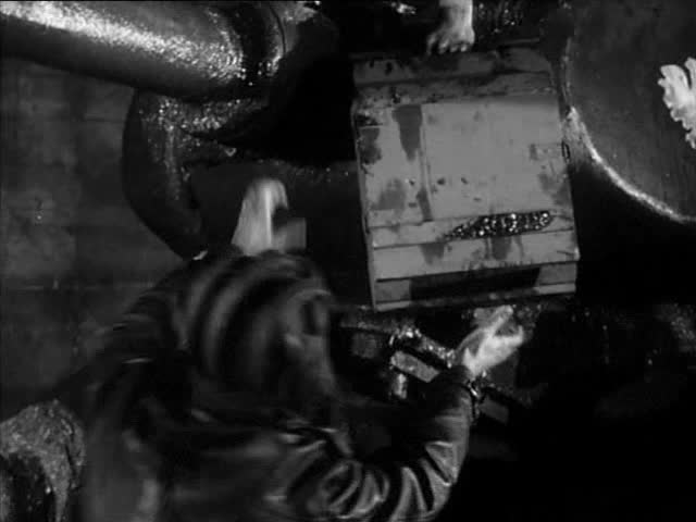 Čtyři z tanku a pes 20 Brána avi