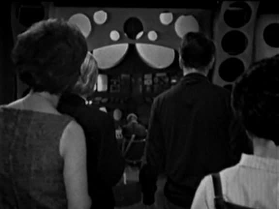 Doctor Who 01x31 Strangers in space cz tit mkv