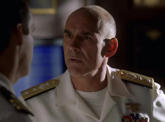 jag s04e05 Martin Bakerův Fanklub avi