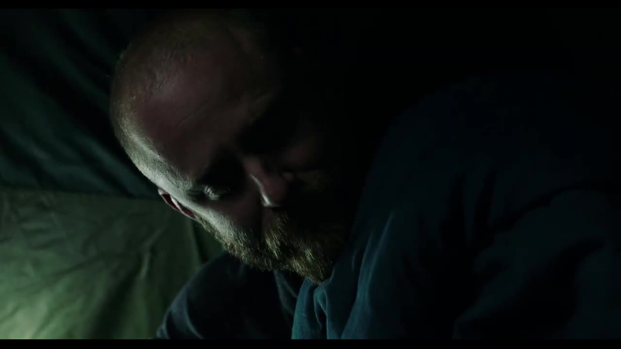 Beze stop (Ben Foster,Thomasin McKenzie,Jeff Kober 2018 Dráma Bdrip 1080p ) Cz dabing avi