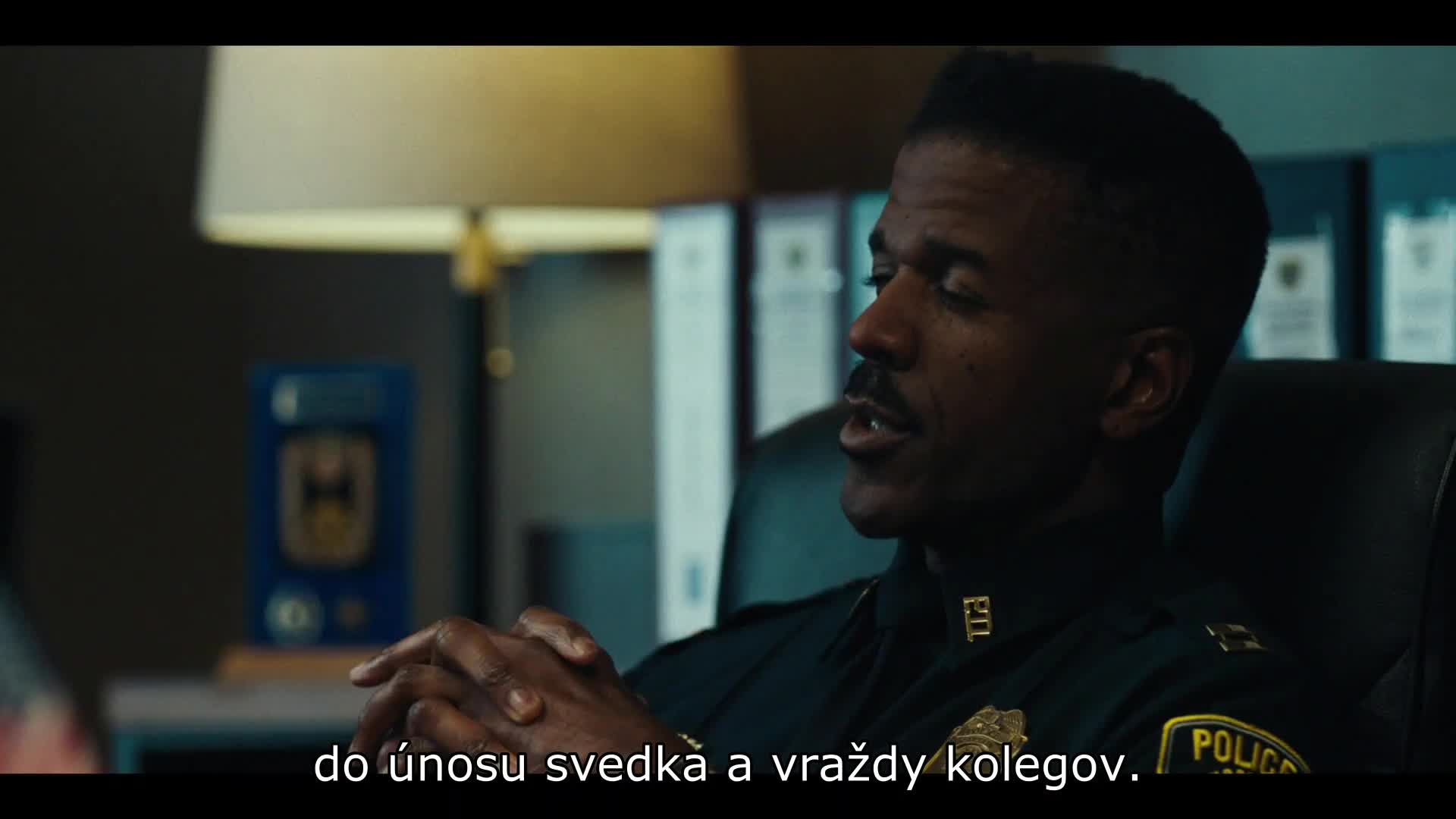 Starosta Kingstownu Série 1 Jako pavouk (Jeremy Renner,Taylor Handley,Dianne Wiest 2021 Thriller Krimi Dráma Bdrip 1080p ) en+Cz dabing Sk titulky avi