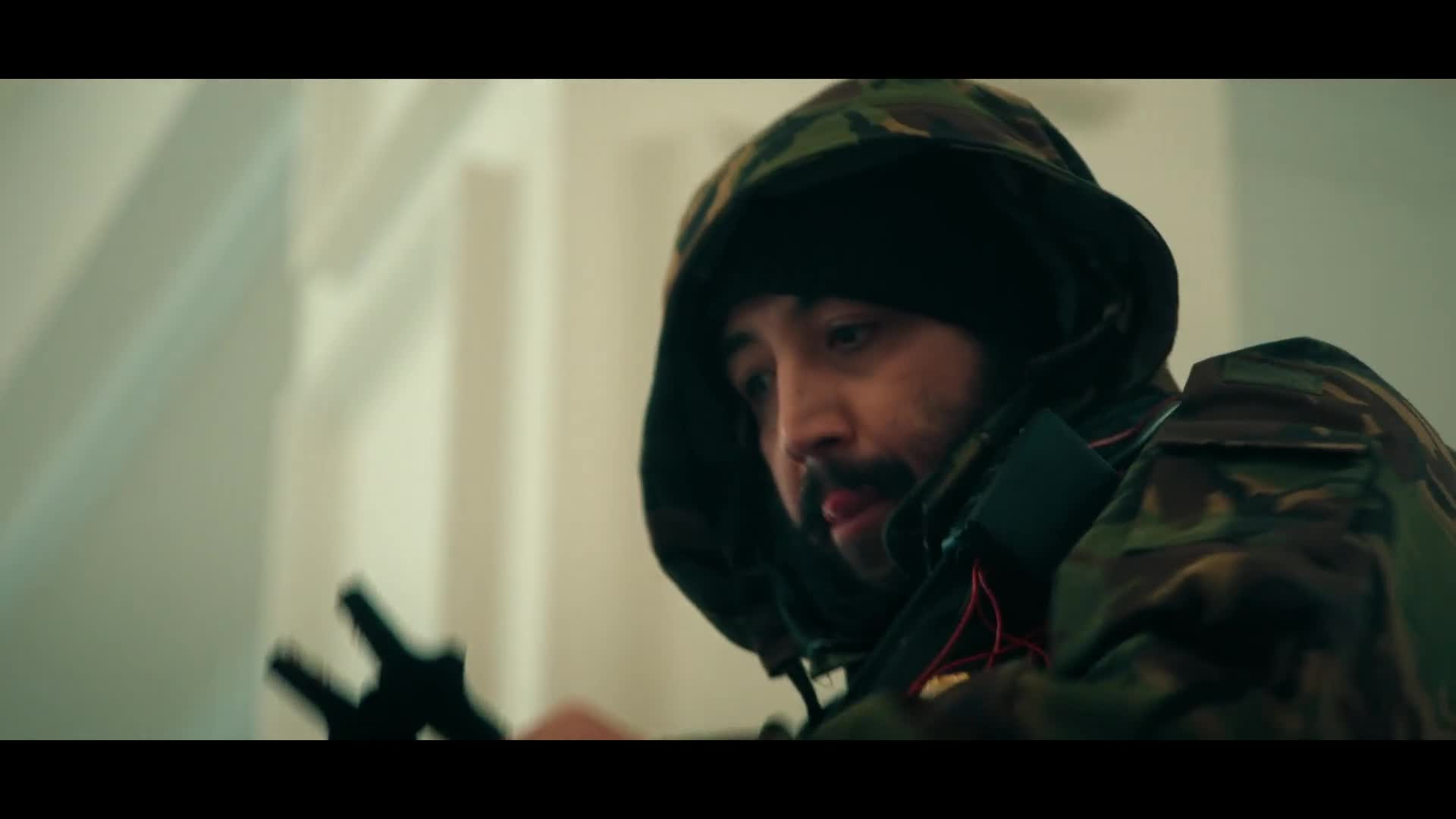 iRukojmí {2025} drama, thriller AAC 5 1 1080p CZ dabing mkv