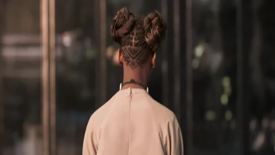Černý panter (Chadwick Boseman,Michael B Jordan,Lupita Nyong o 2018 Akční Dobrodružný Sci Fi Bdrip 1080p ) Cz dabing mp4
