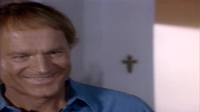 Tajná zbraň =1997 CZ avi