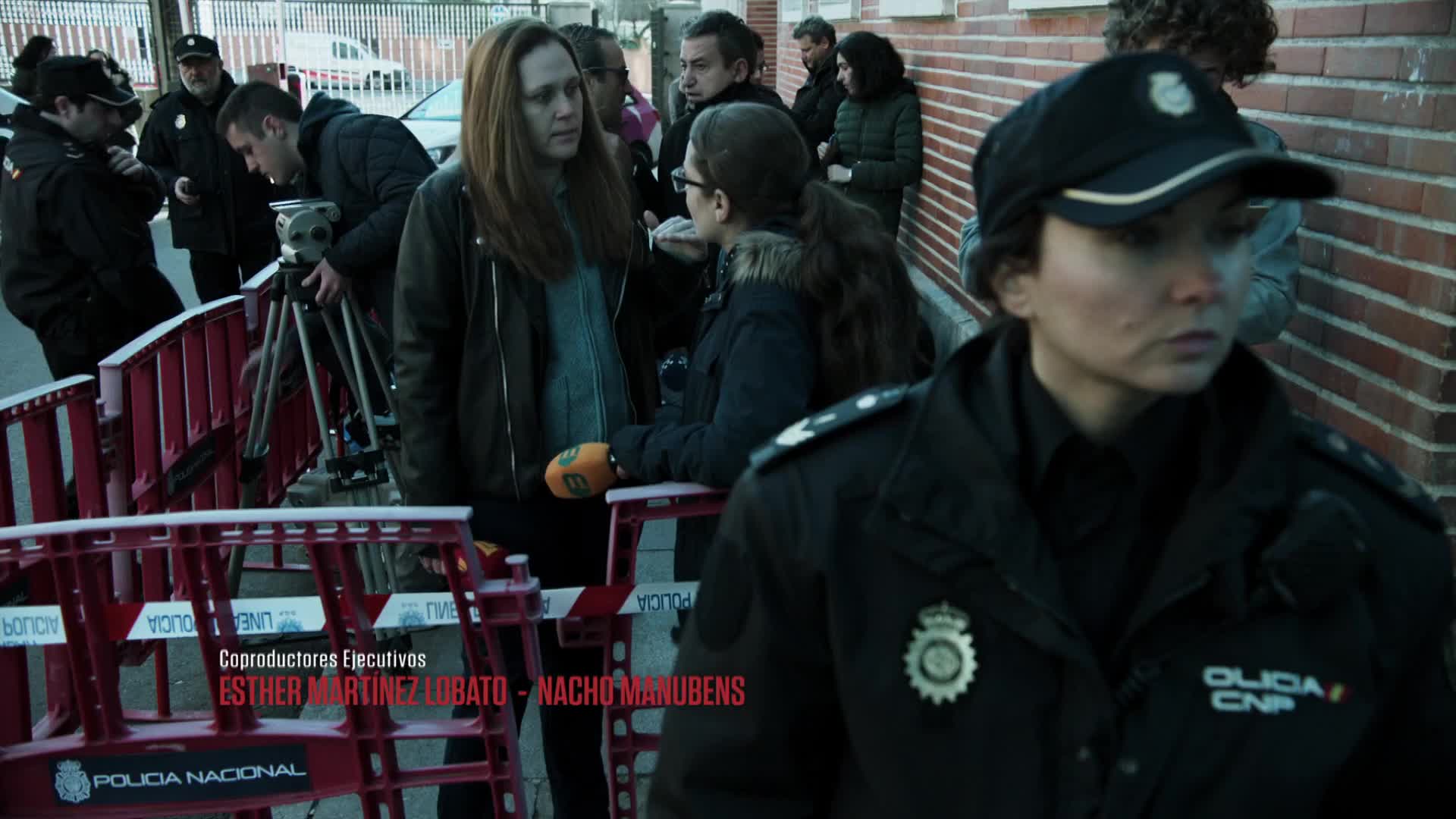 Papírový dům S01E03 Epizoda 03 (2017) akční krimi thriller mysteriózní czdab mkv