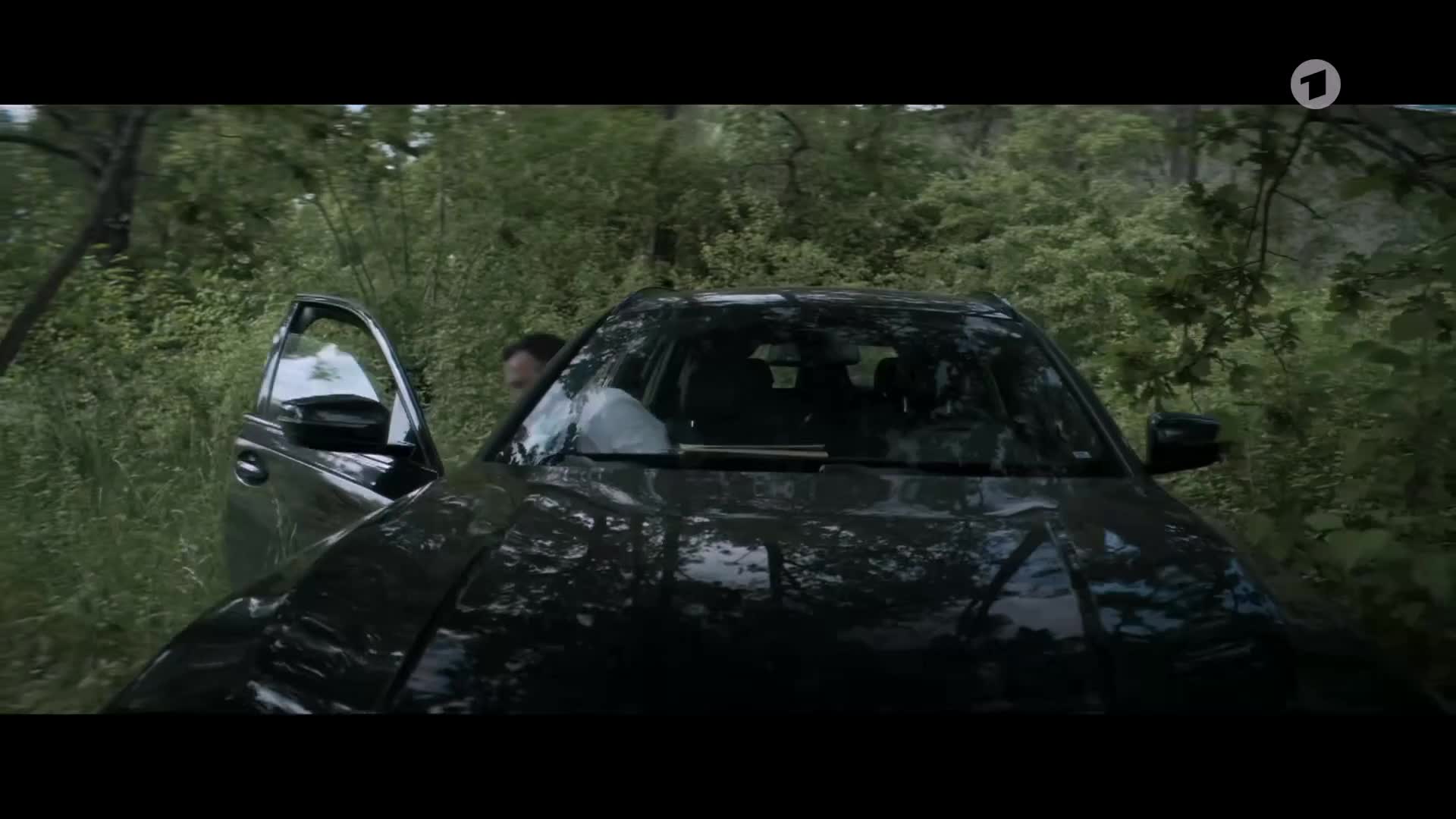 Oderbruch S01E05 08 2023 CZ tit 1080p Pokrevní linie mp4