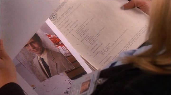 medium 01×15 Zloděj myslí (Penny for Your Thoughts) avi