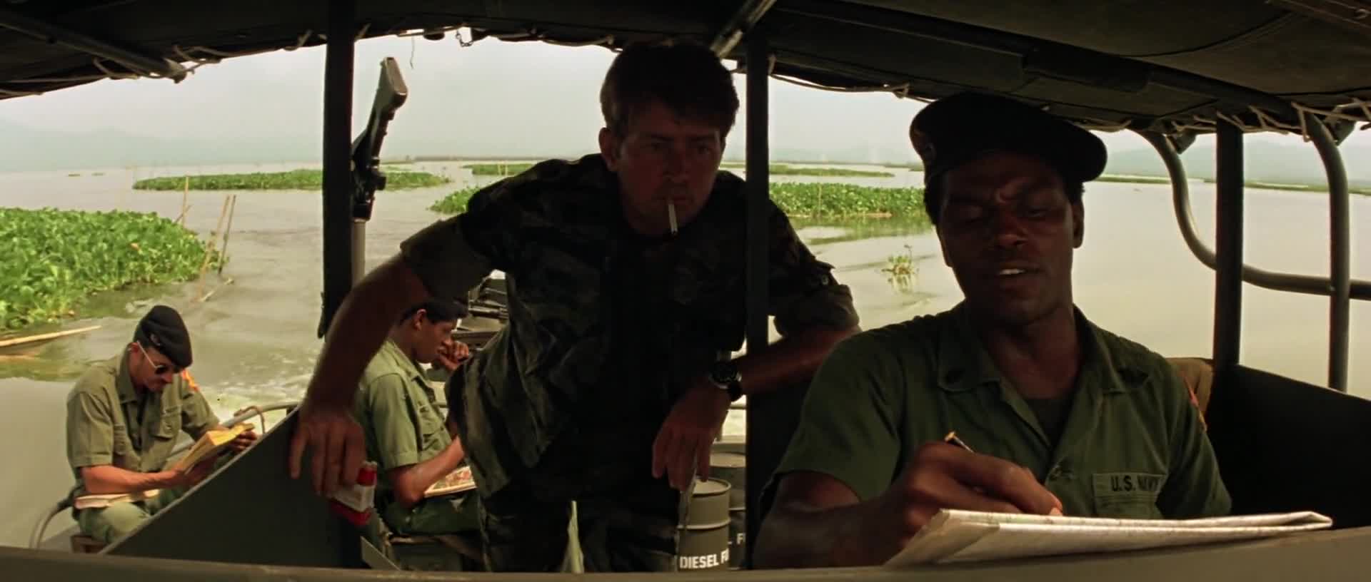 Apokalypsa (Martin Sheen,Marlon Brando,Robert Duvall 1979 Drama Válečný 1080p ) Cz dabing mkv