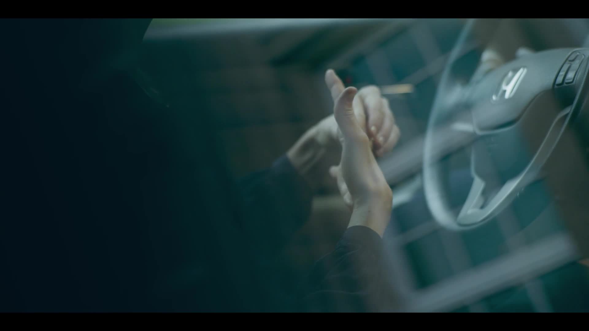 Temné lesy W glebi lasu S01E03 Nic nevíš (2020) krimi thriller czdab avi