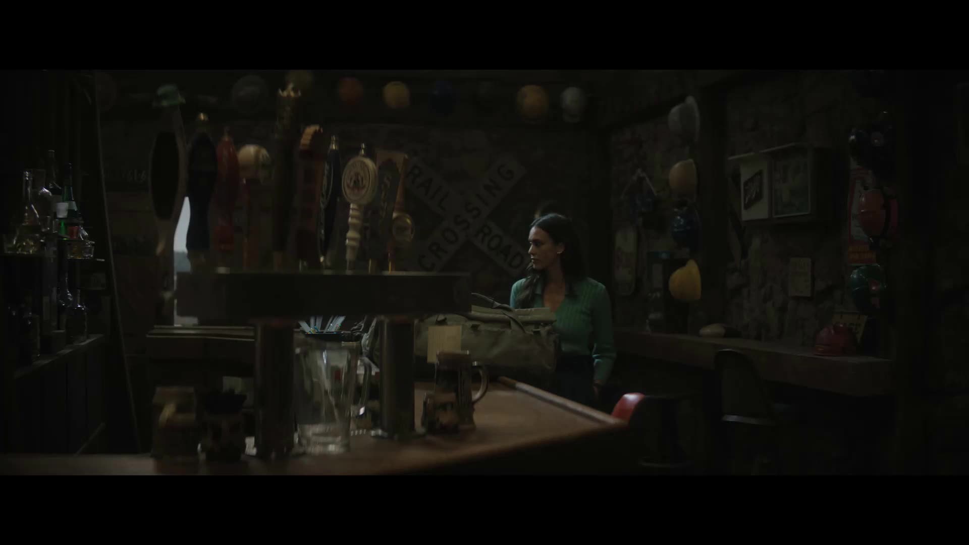 Tvrdá odplata (Jessica Alba, Mark Webber, Anthony Michael Hall 2024 Akční Thriller Bdrip 1080p ) Cz dabing+cz forced avi