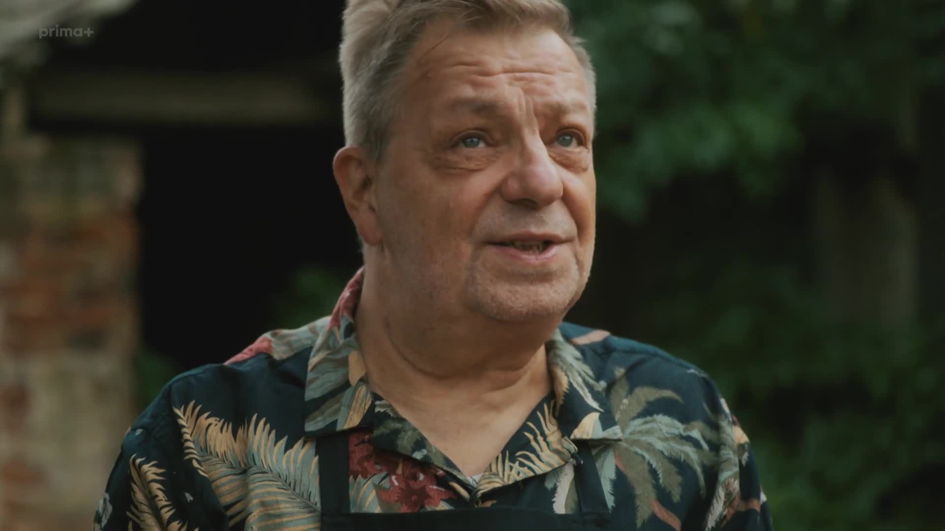 Holka od vedle {2025} komedie, romantický 1080p mkv