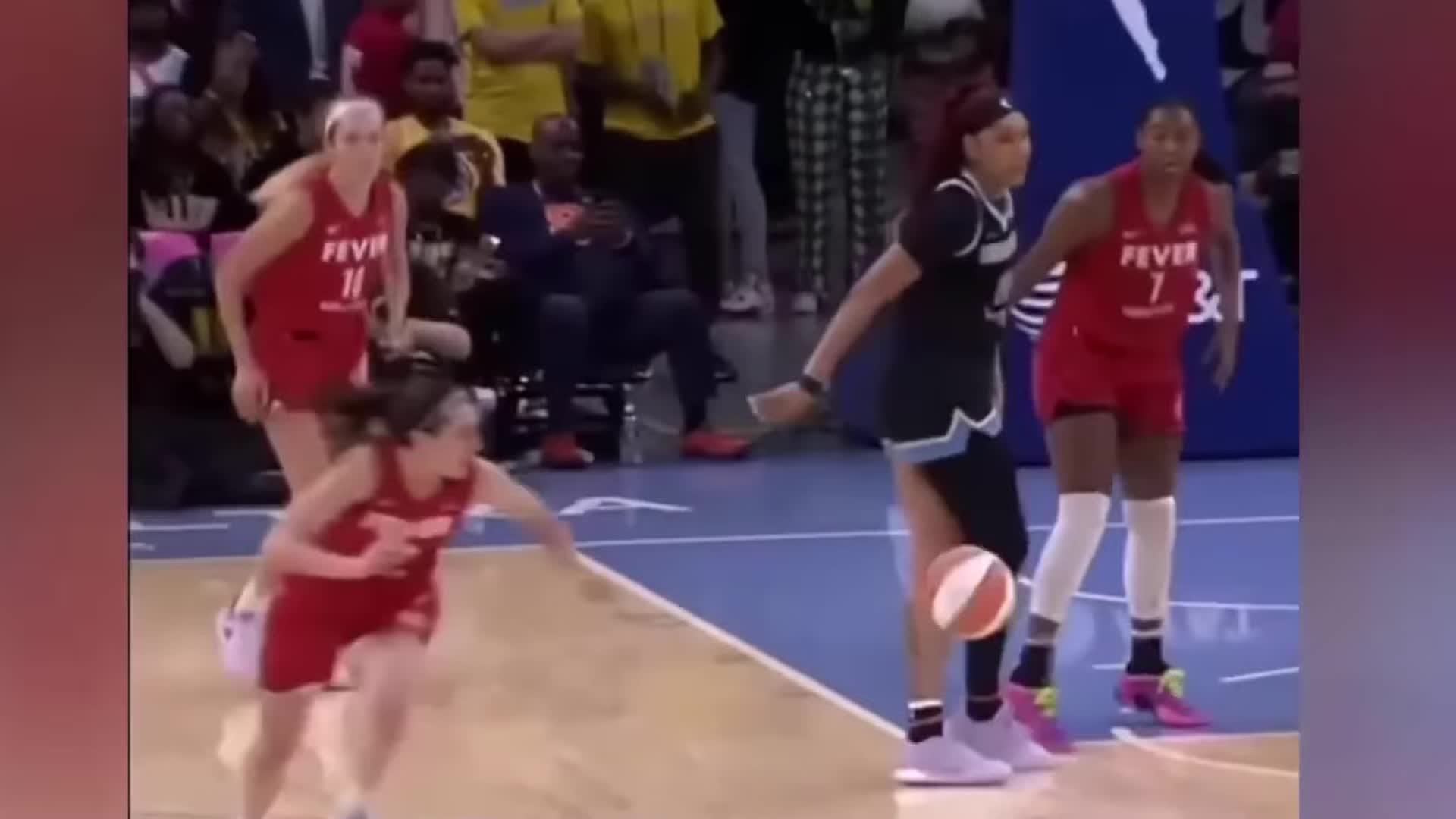 Nepřístojné věci, které se dějí hlavně ve sportu mkv