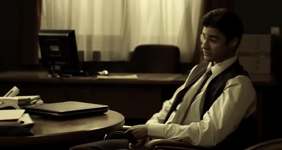 Nájemní zabijáci (Jean Claude Van Damme, Scott Adkins, Valentin Teodosiu 2011 Akční Thriller Drama Bdrip 1080p ) Cz dabing mp4