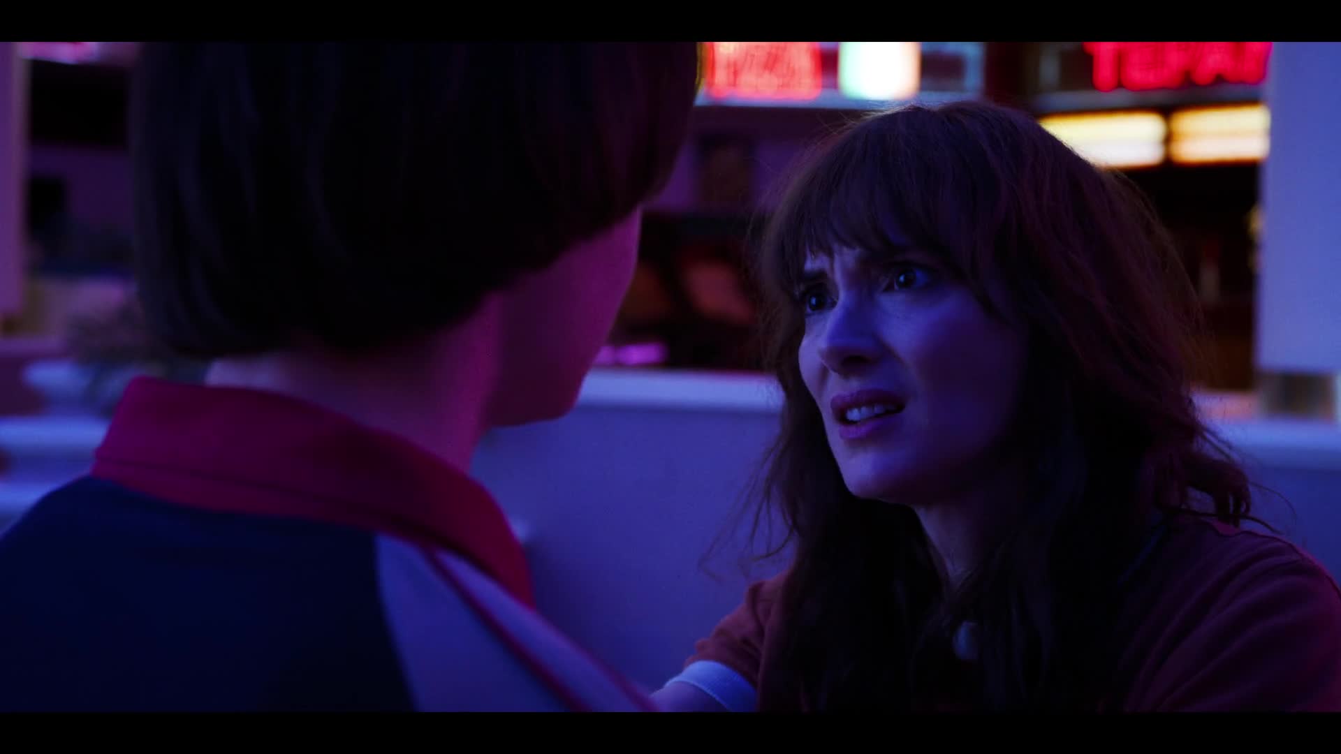 Stranger Things S03E08 08 2019 CZ dab Kapitola osmá Bitva u Starcourtu mkv