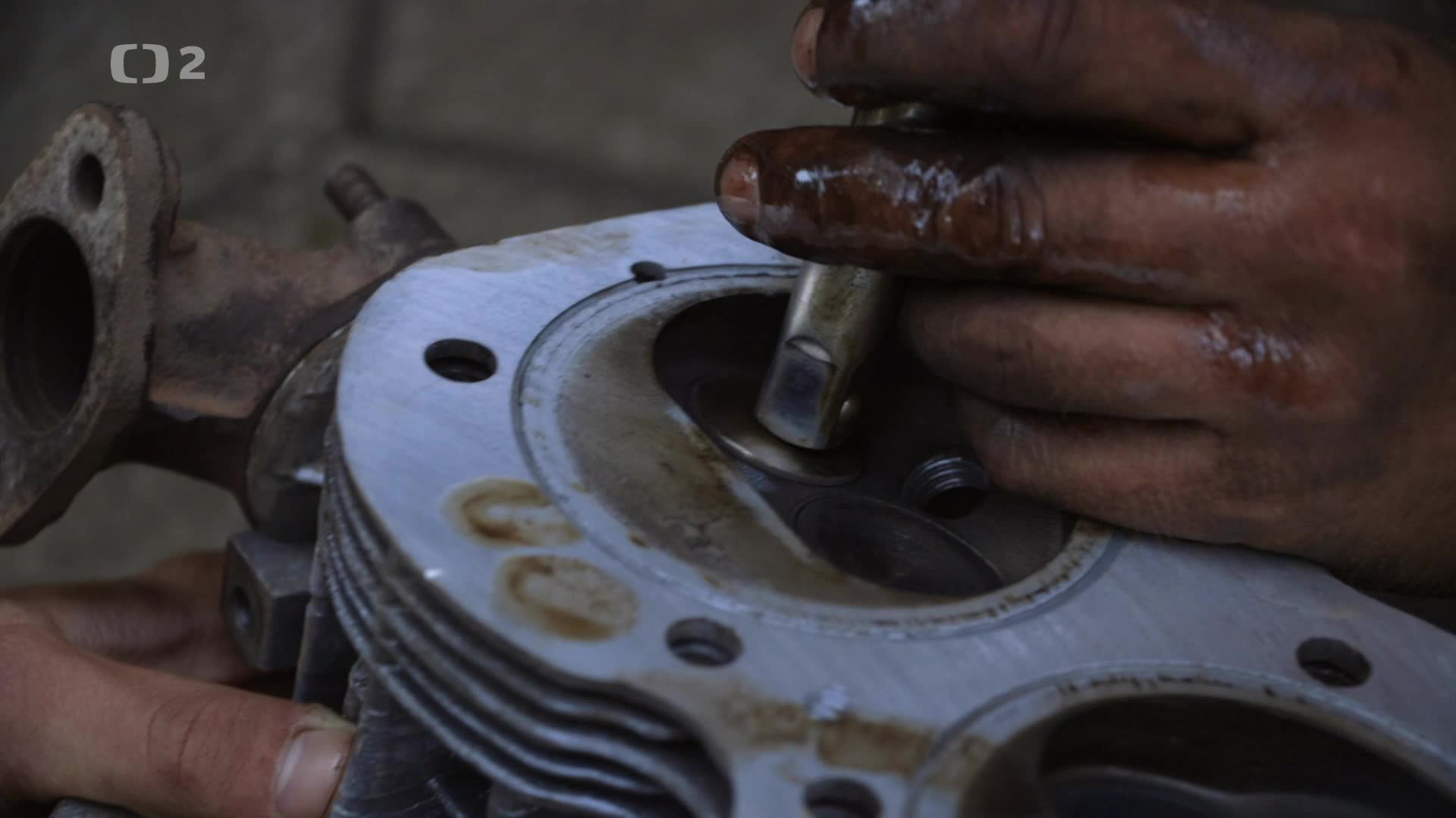 Trabantem z Austrálie do Asie S01E11 12 2016 CZ dab 1080p V pasti mp4