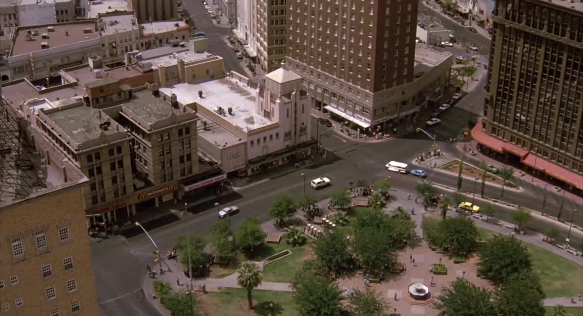 Osamělý vlk McQuade (1983, CZ+EN, 1080p) JackRIPper mp4