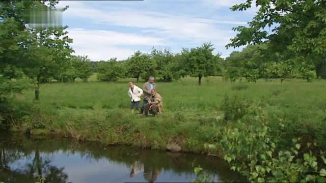 018 3 plus 1 s Miroslavem Donutilem 2010 Rybáři avi