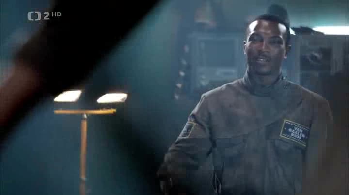 Doctor Who S07E11 Cesta do středu TARDIS CZ avi