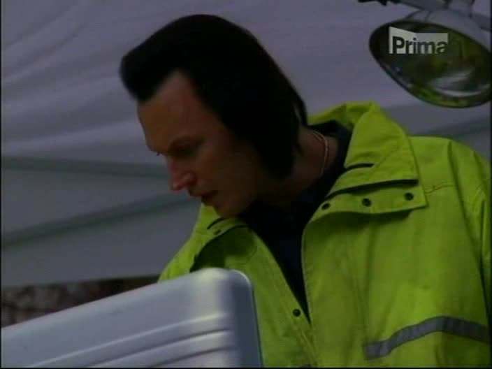 Drzá Jordan 4x16 Kost a kůže avi